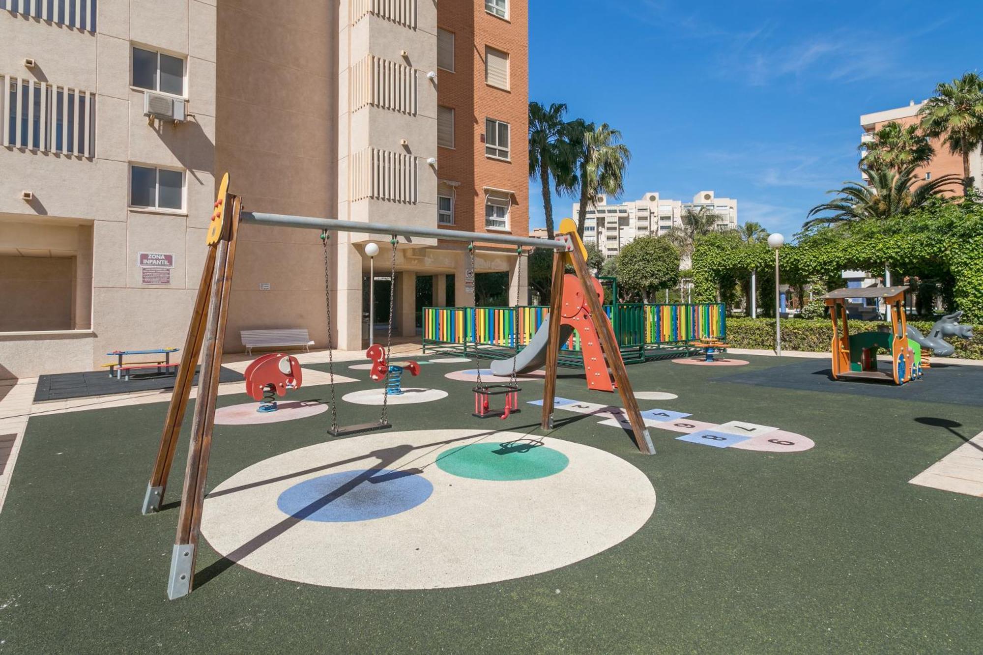 Urbanizacion Bulevar Playa Alicante
